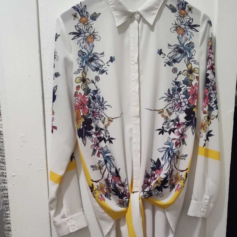 Elegant Floral Tie-Front Blouse